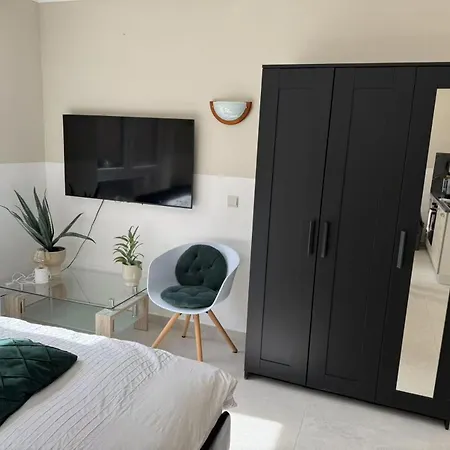Petit Studio Charmant Renove Fully Renovated Studio 1 Min From The Beach At St-Idesbald Koksijde Exterior photo